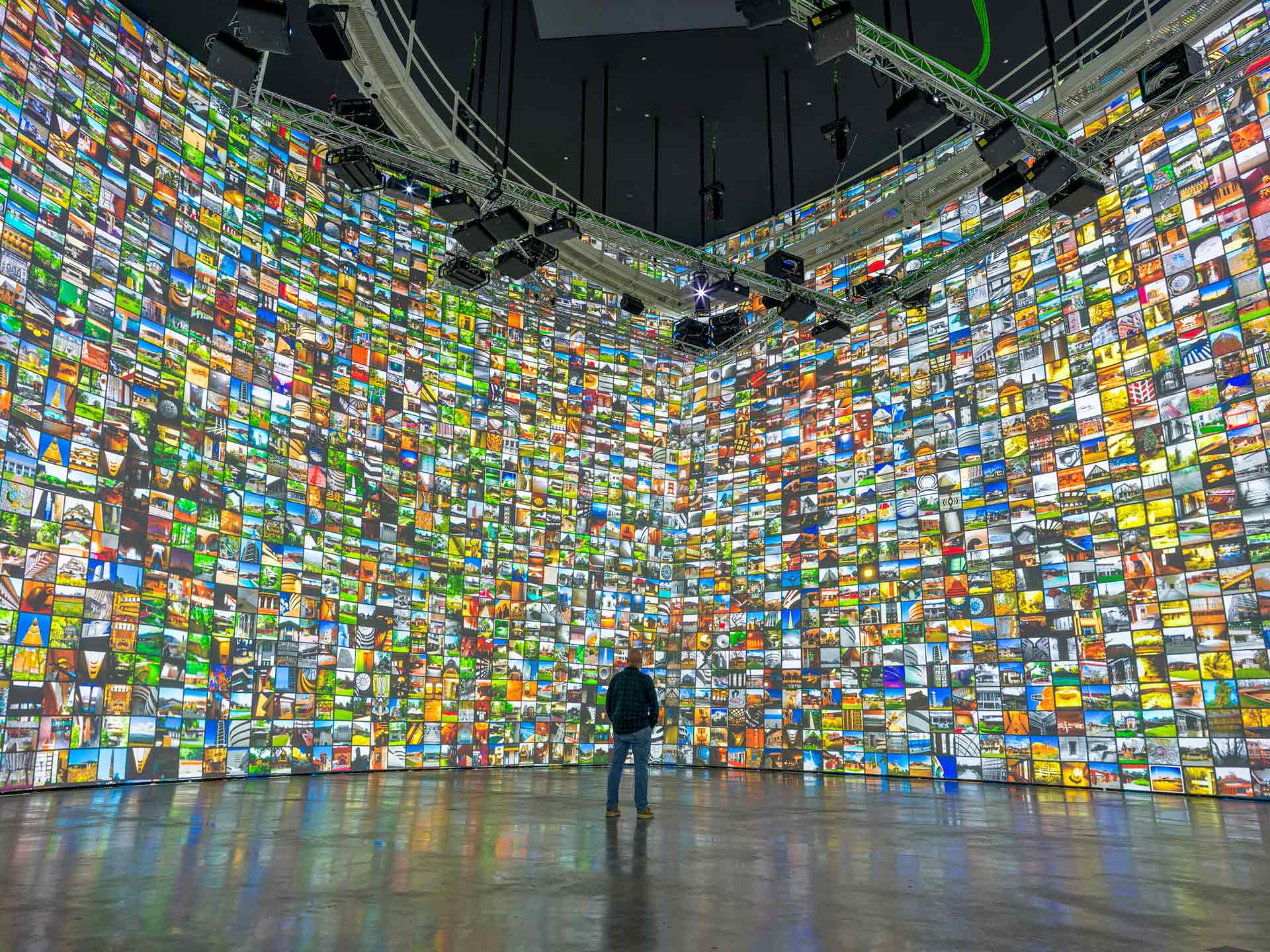 in situ: Refik Anadol